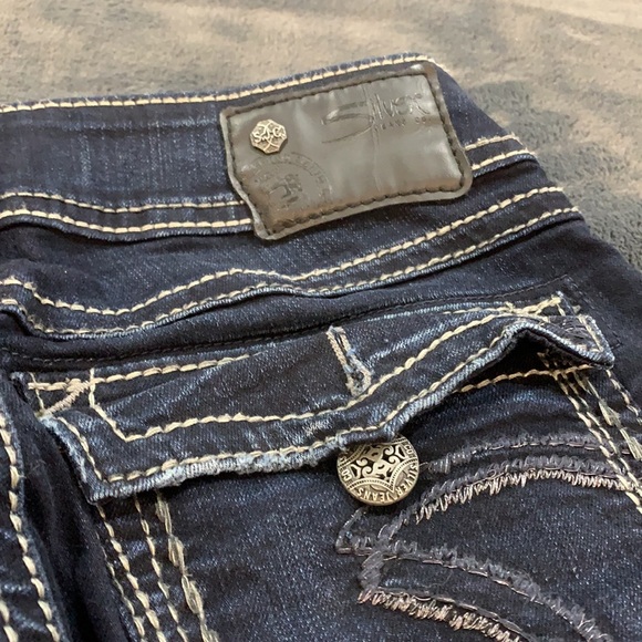 Silver Suki Dark Blue Jeans Size 27 - Picture 6 of 6